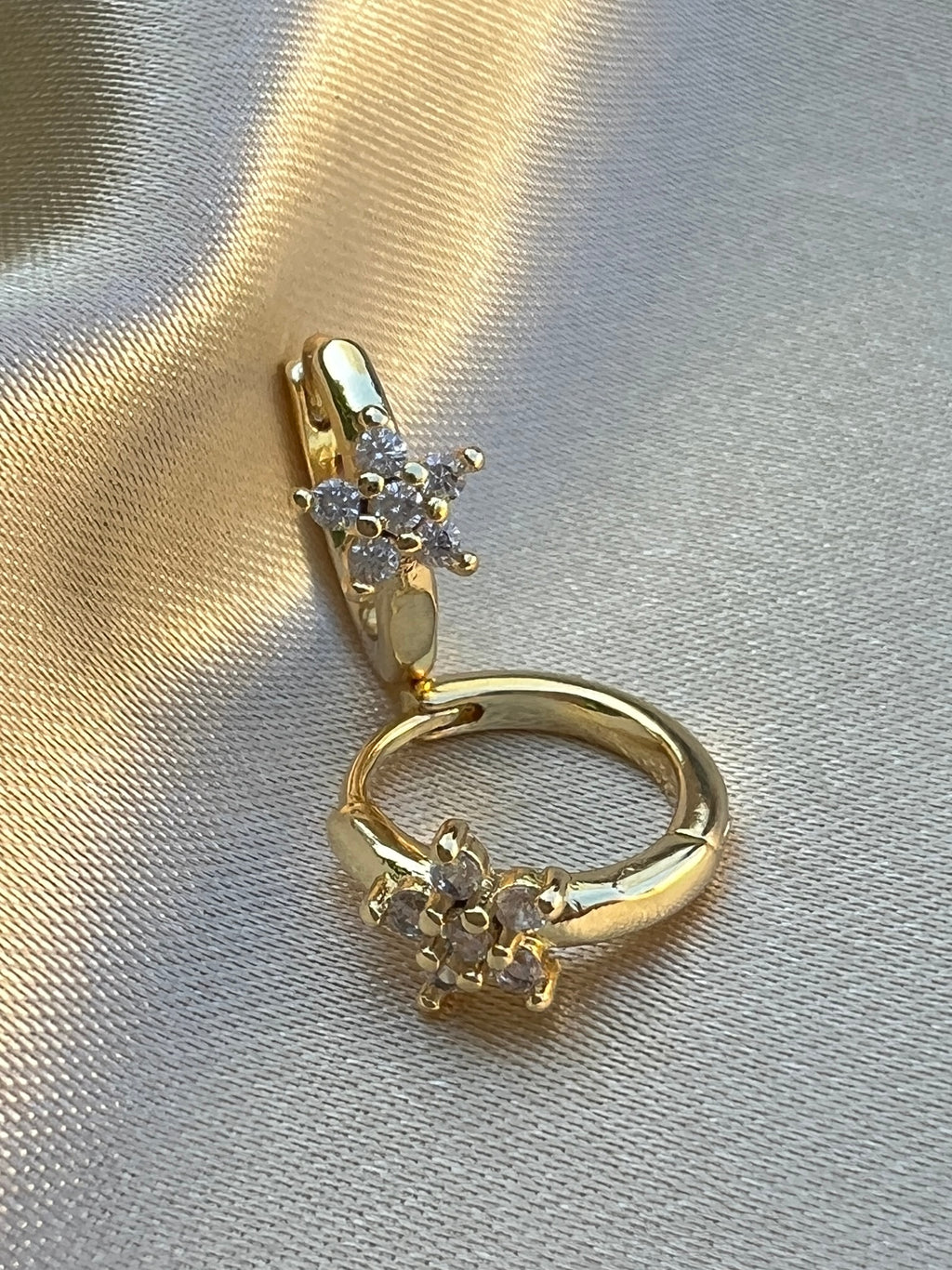BOUCLES D'OREILLES FÉLINE