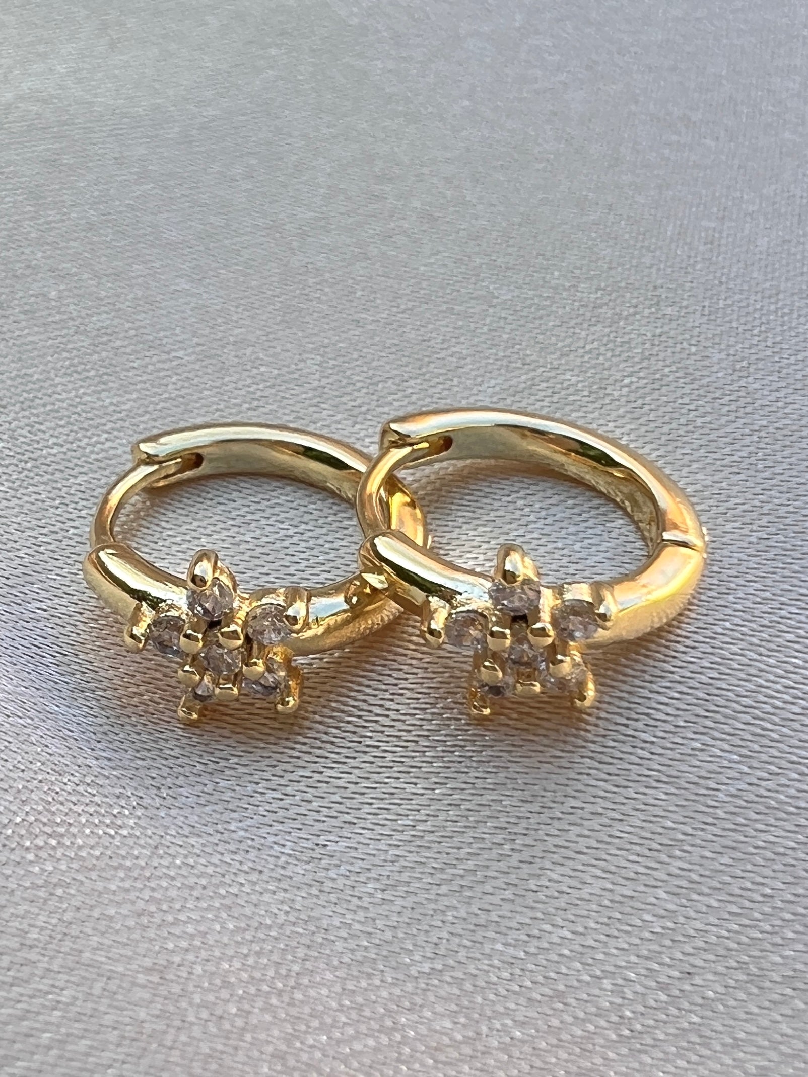 BOUCLES D'OREILLES FÉLINE